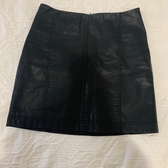 Vegan leather free people skirt - Picture 4 of 7
